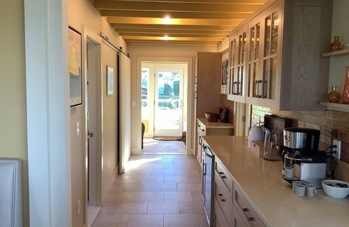 Block Island House | Luxury Rental Home. Central Air and Unparalleled Ocean Views, Newly Renovated