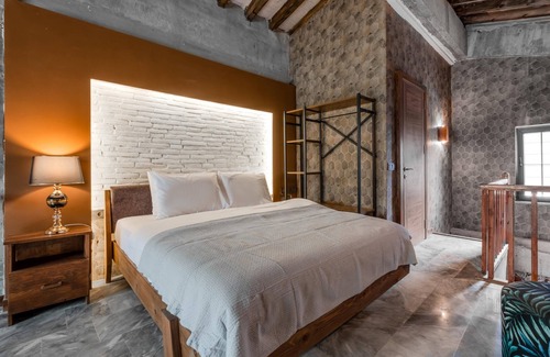 Sile House | Luxury Retreat with Garden 4 min to Beach in Sile