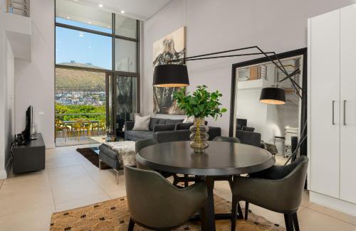 Mouille Point Apartment | Luxury Retreat with Scenic Balcony