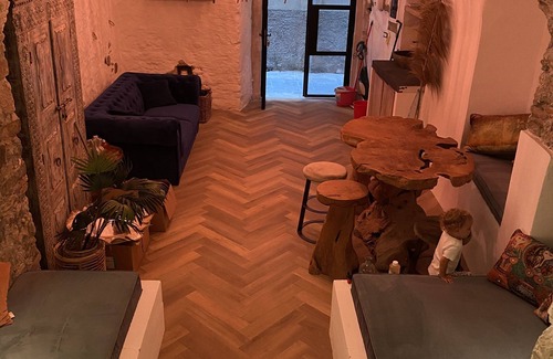 Ventimiglia Apartment | Luxury room in old winecellar