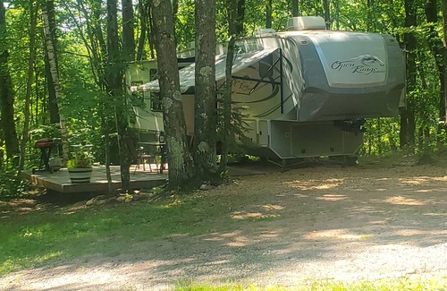 Carlton County House | Luxury RV near Duluth, state parks for hiking, and ATV trails