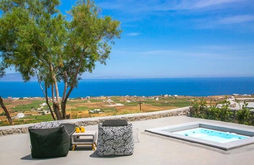 Finikia Villa | Luxury Santorini Villa | Villa Elysian Dyo | Private Hot Tub | Air Conditioning
