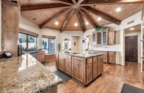 Cactus Acres House | Luxury Scottsdale Winter Retreat! 2-3 month rental