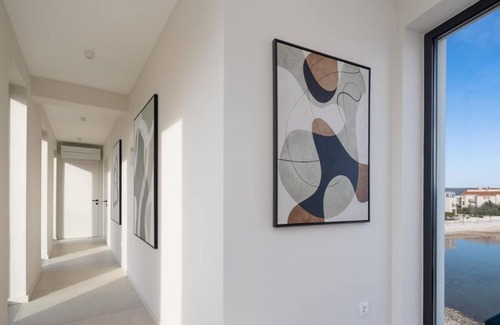 Sukosan Villa | Luxury seafront Villa Noles with heated Pool, Jacuzzi, EV near Zadar