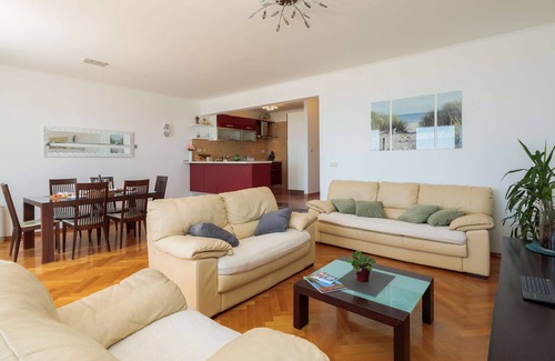 Znjan Apartment | Luxury Seaside Apartment Amphora