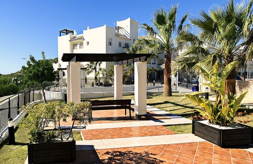 Benalmadena Apartment | Luxury Seaview Resort-Style 2 Bedroom/2 Bath Apartment - Brandnew, Pools & more