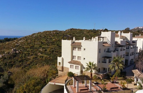 Benalmadena Apartment | Luxury Seaview Resort-Style 2 Bedroom/2 Bath Apartment - Brandnew, Pools & more