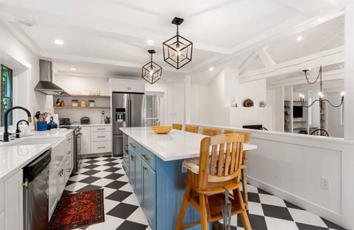 North Hampton House | Luxury Single-Family Home | Chapel Road Estate