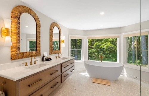 North Hampton House | Luxury Single-Family Home | Chapel Road Estate