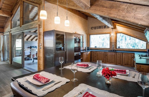 Champagny-en-Vanoise Ski Chalet | Luxury ski chalet Champagny-en-Vanoise, La Plagne (Paradiski)