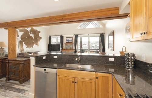 Saddle Ridge House | Luxury Ski-in/Ski-out Moonlight Basin Townhome - Hot Tub - Lone Peak Views