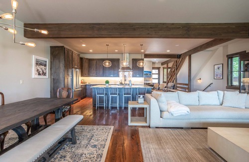 Whitefish Condo | Luxury ski-in/ski-out home w/outdoor fireplace & amazing views