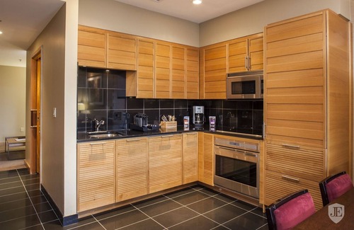 Snowmass Village Condo | Luxury Ski-In/Ski-Out 1 Bedroom Residence in the Snowmass Base Village