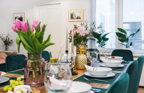 Wesoła Zachod Apartment | Luxury SPA Apartment Old Town Krakow