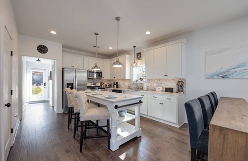 East Nashville House | Luxury Space 5 Min To Downtown with Hot Tub