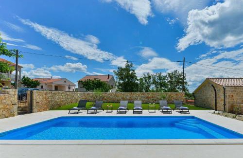 Vinjerac Villa | Luxury Stone Villa BANOVI with heated pool