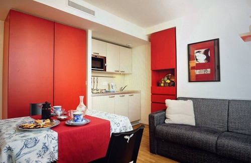 Chaussee-d'Antin Apartment | Luxury studio 1 minute walk from Lafayette and Opera