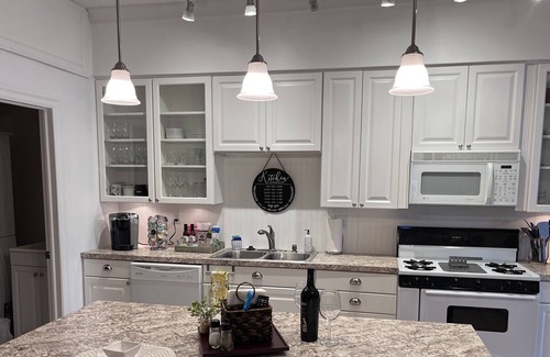 Flat Rock Condo | Luxury Studio Condo