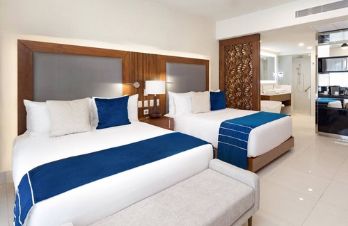 Santa Rosa Resort | Luxury Studio Los Cabos Resort