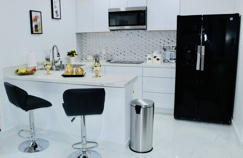 Humble Apartment | Luxury studio near IAH