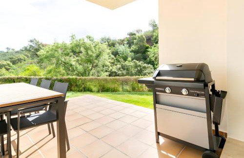 Ojen Apartment | Luxury & Sunny Apartment with Breathtaking View in Marbella East