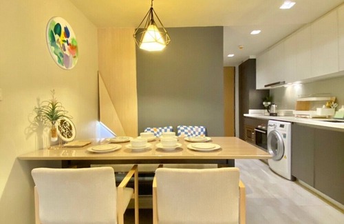 Bangkok Central Business District Condo | Luxury 3 beds, 2BR near BTS Asok, Terminal 21
