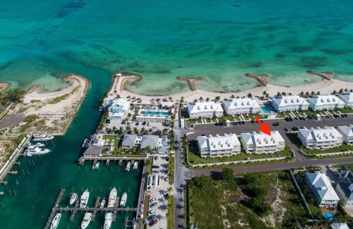 Palm Cay House | Luxury Townhouse in Palm Cay, Nassau Bahamas
