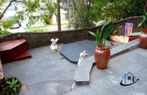 Freshwater House | Luxury townhouse, ocean views, plunge pool, pets