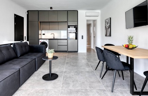 Ftelia House | Luxury,Tranquility,Space,and Calmness!The Key Location Makes it a Top Choice