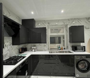 Burnley Apartment | Luxury Travis House