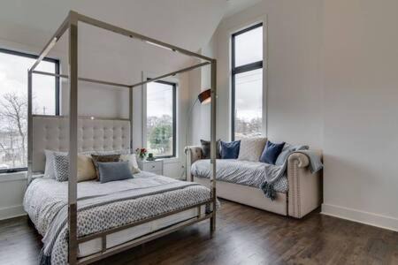 Edgehill House | Luxury Twin Homes in Nashville's Gulch