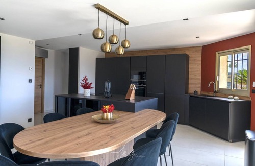 La Roquette-sur-Siagne House | Luxury Villa Panoramic Sea view Swimming pool Air conditioning Car Wifi