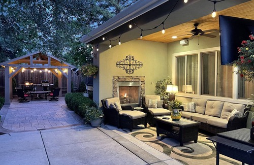 Roseville Villa | Luxury Vacation Villa with Salt water Pool and Spa.