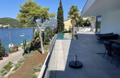 Cove Tri Zala (Zrnovo) Villa | Luxury villa Diva Korcula with pool, Near the sea