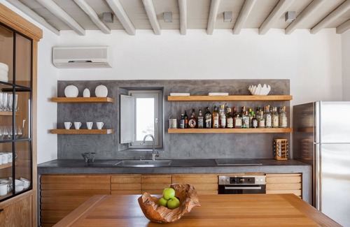 Paraga House | LUXURY VILLA ECHOES MYKONOS ISLAND LIFESTYLE, 3 different capability options