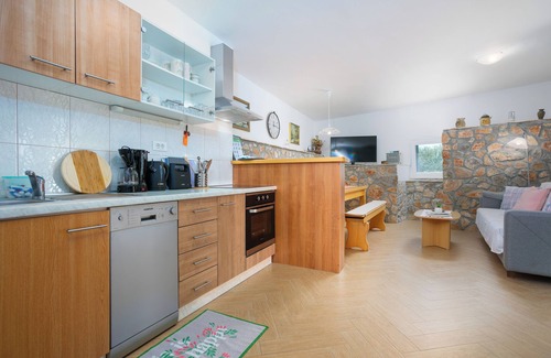 Brzac Villa | Luxury villa for 4-5 people - 2 bedrooms - 2 bathrooms - pool