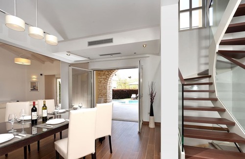 Labinci Cottage | Luxury villa for up to 6 persons with pool, BBQ, wine cellar and billiard