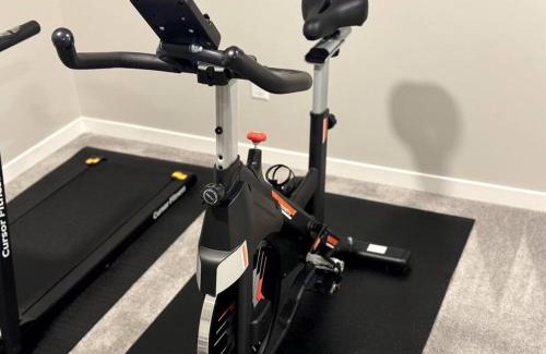 West Edmonton Apartment | Luxury Villa Home