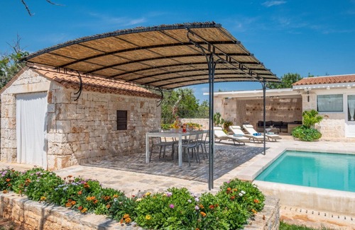 Castellana Grotte House | Luxury villa with private pool between Alberobello and Castellana Grotte