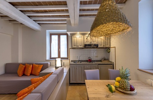 Assisi Villa | Luxury Villa up to 40/50 guest - Assisi- Swimming pool & Tennis Court