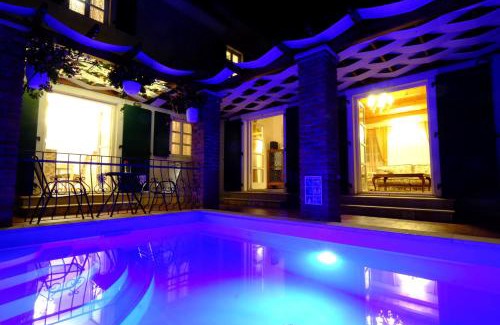 Buici Villa | Luxury VILLA LE ROSE