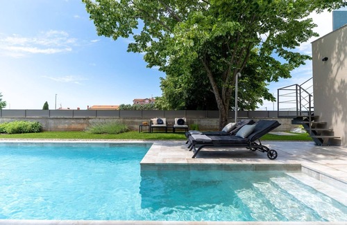 Novigrad Villa | Luxury Villa Lipa Tree with pool in Novigrad