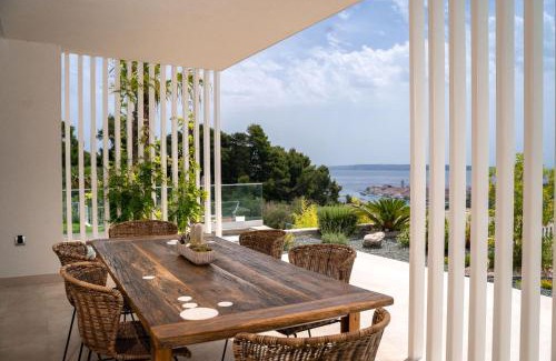 Rab Villa | Luxury villa Mar with infinity pool in Rab