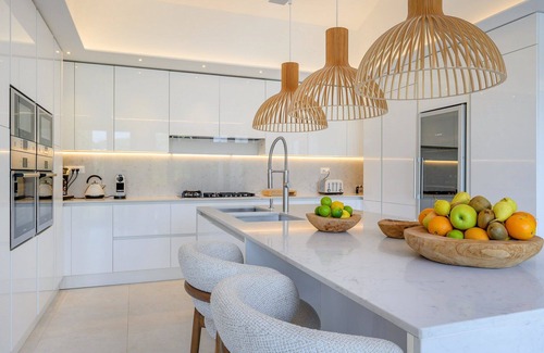 Rasohatica Villa | Luxury Villa Silent with Infinity Pool