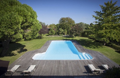 Angoulins House | Luxury Villa, sleeps 24, private pool & gardens, close to beaches & La Rochelle