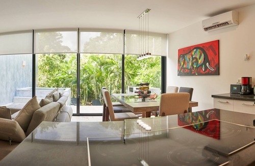 Akumal Villa | Luxury Villa w/Two Bedrooms, Private Pool, Golf in The Riviera Maya, Akumal.