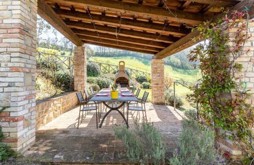 San Ginesio Villa | Luxury Villa with Pool, Stunning Location