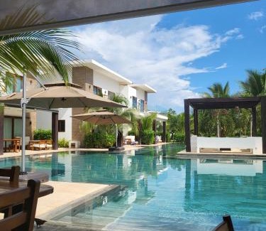 Monterrico Villa | Luxury Villas en Monterrico