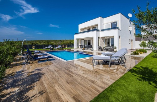 Novalja Villa | Luxury Villas Royal II with Private Pool