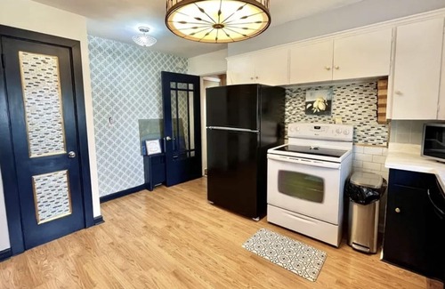 Ashtabula House | LUXURY WATERFRONT HOME w/PRIVATE BEACH w/BBQ PATIO